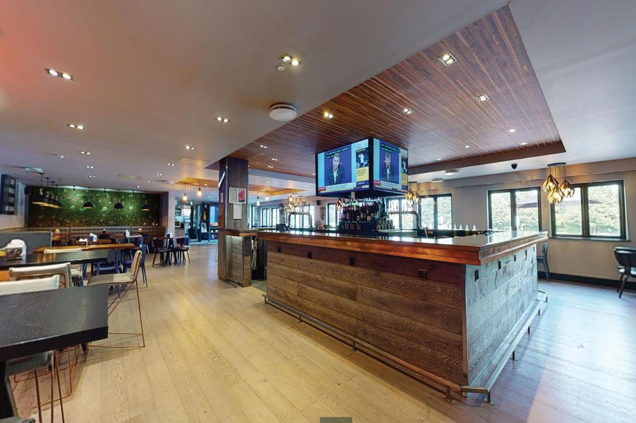 Village Hotel Ковентрі Екстер'єр фото